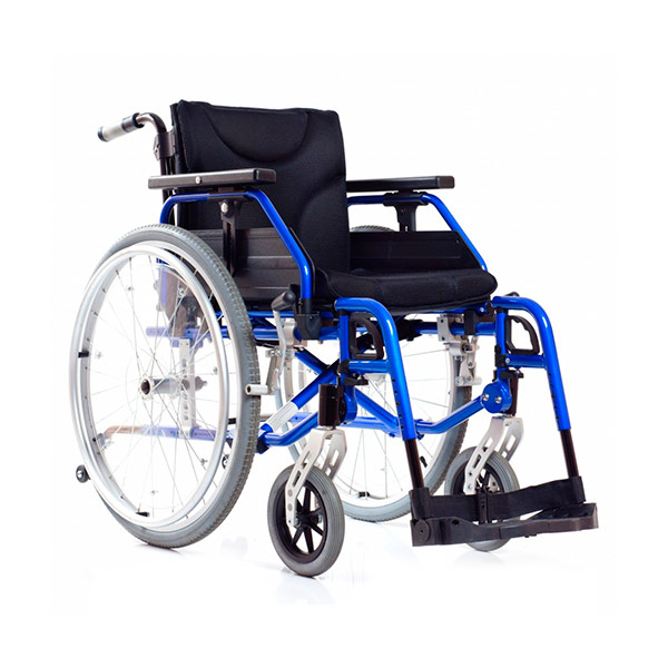Кресло-коляска Ortonica для инвалидов Trend 10 с пневматическими колесами