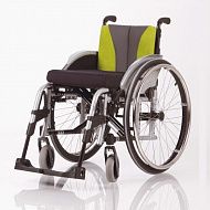 Кресло-коляска Ottobock для инвалидов с регулируемыми по высоте подлокотниками Мотус.